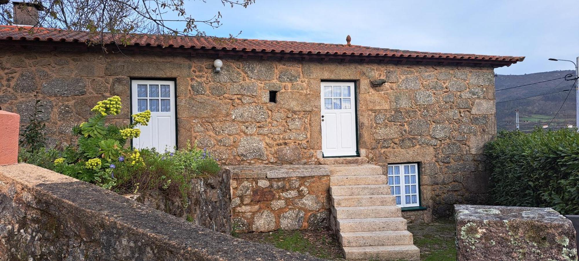 Refugio Dos Cartolas Сан-Мамеде-де-Инфешта Экстерьер фото